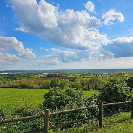 Au Detour Du Puy Maison Avec Piscine Interieure A 15 Mn Puy Du Fou 別荘 プゾージュ