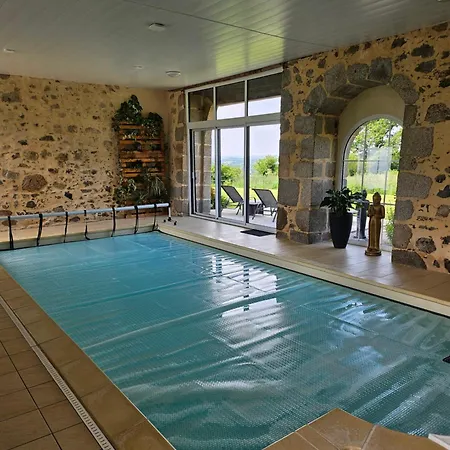 Au Detour Du Puy Maison Avec Piscine Interieure A 15 Mn Puy Du Fou 別荘 *