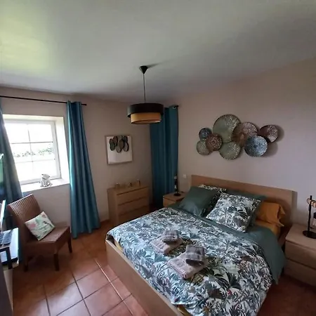 Au Detour Du Puy Maison Avec Piscine Interieure A 15 Mn Puy Du Fou